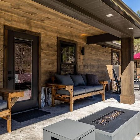 New Rustic Luxe Cabin Billiards Spa Near Gsmnp Townsend Eksteriør bilde