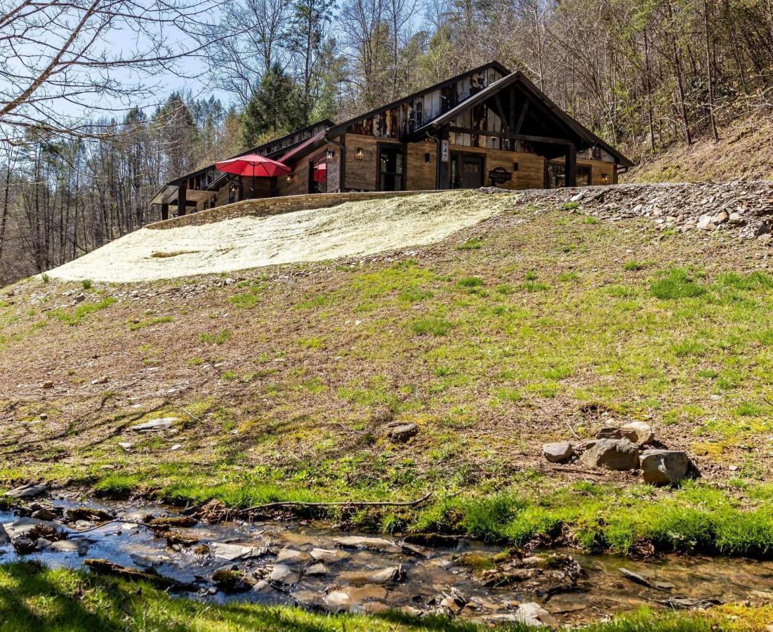 New Rustic Luxe Cabin Billiards Spa Near Gsmnp Townsend Eksteriør bilde